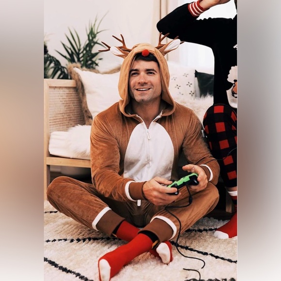 Tipsy Elves Brown Reindeer Jumpsuit - Unisex size L & XL NWT - Picture 3 of 9